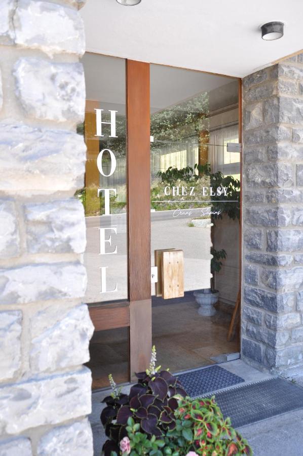 Hotel Historique Chez Elsy - Crans-Sapins Bagian luar foto